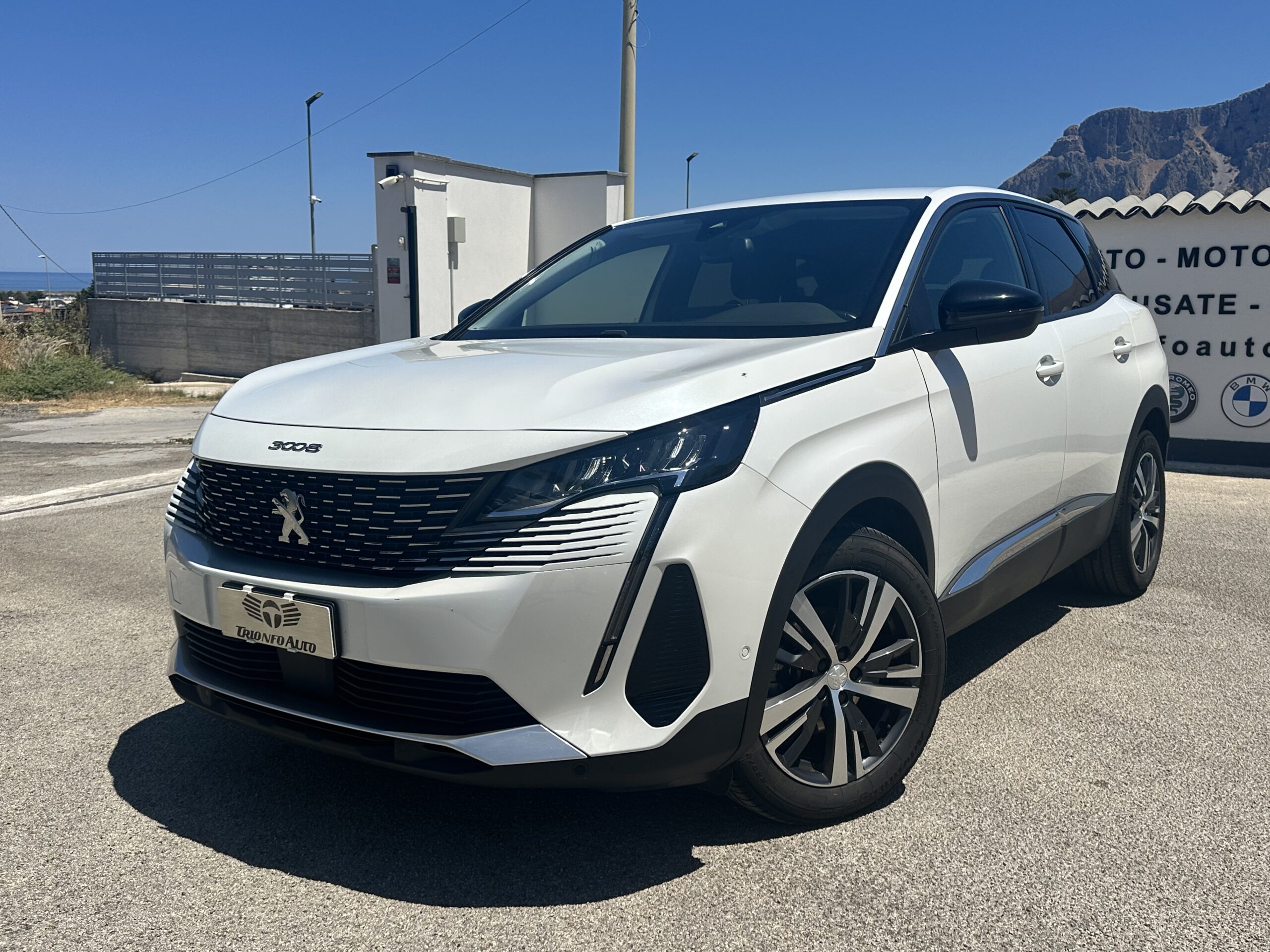 Peugeot 3008 1.5 BlueHDi 130cv EAT8 Allure